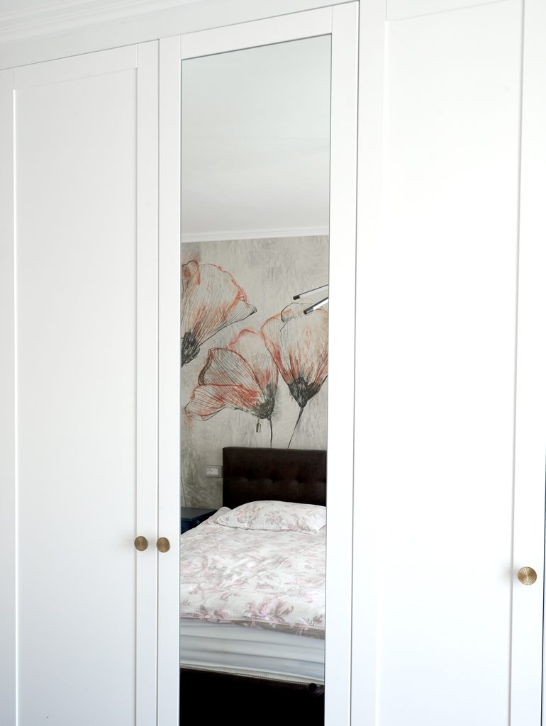 Bedroom in Garitage Park